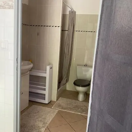 Serenice - F2 Au Calme, Climatise, Wifi Et Parking Gratuit Holiday home *