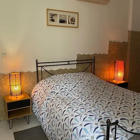 Serenice - F2 Au Calme, Climatise, Wifi Et Parking Gratuit Holiday home